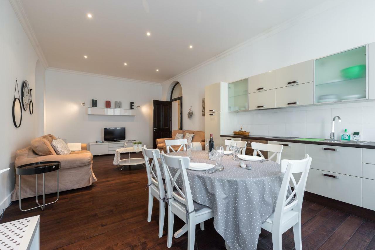 Prestige Apartment, Near The Beaches Ница Екстериор снимка